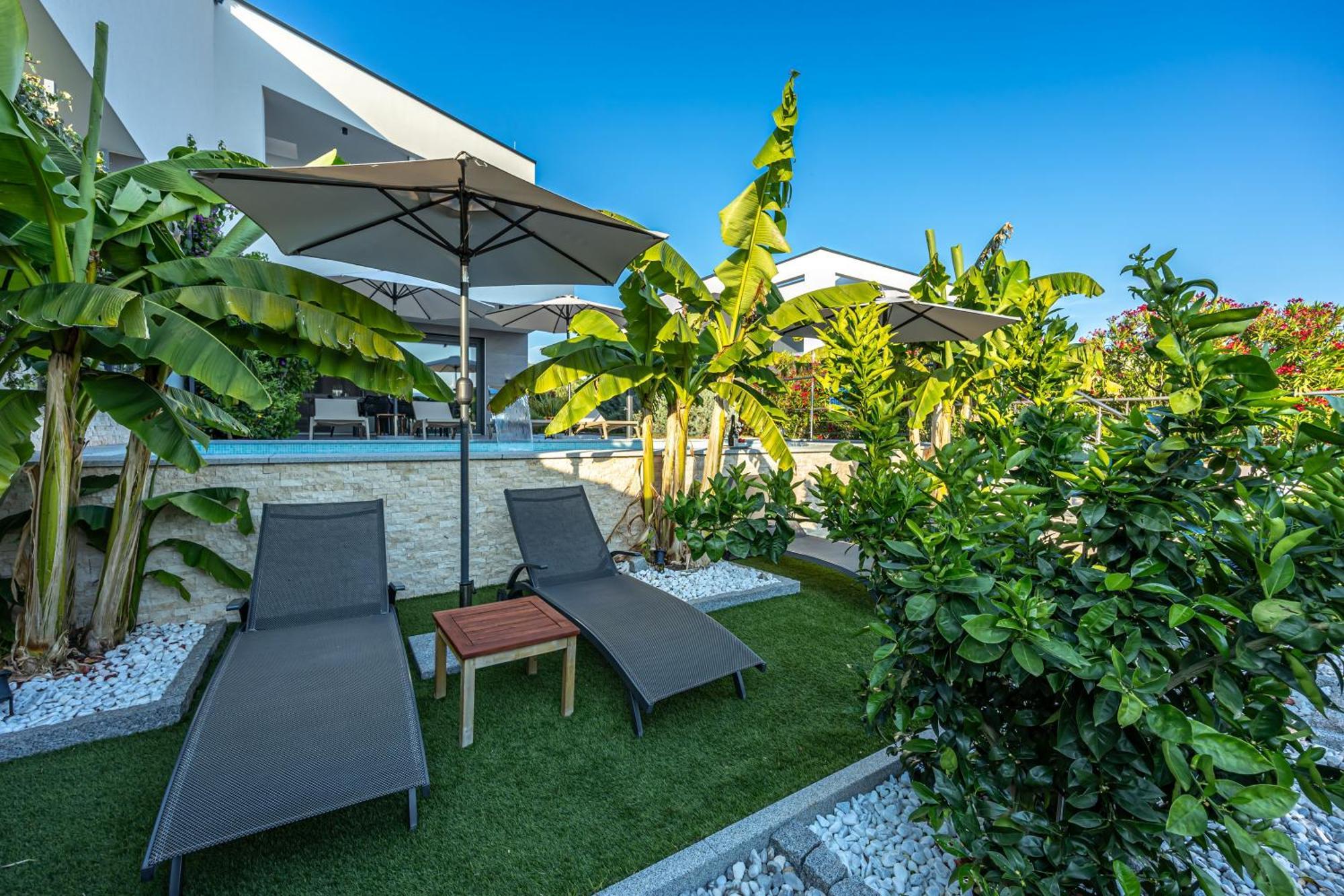 Villa Luxury White Sails