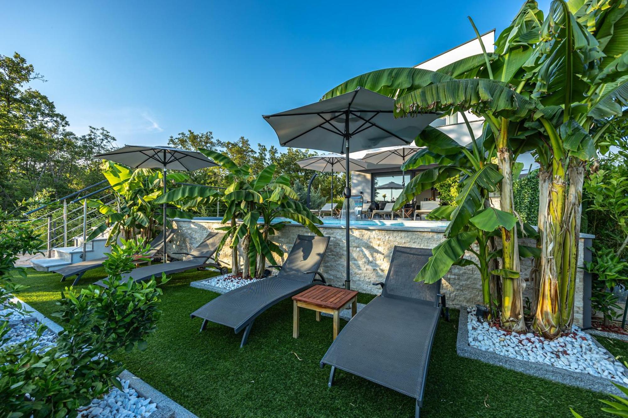 Luxury White Sails Villa