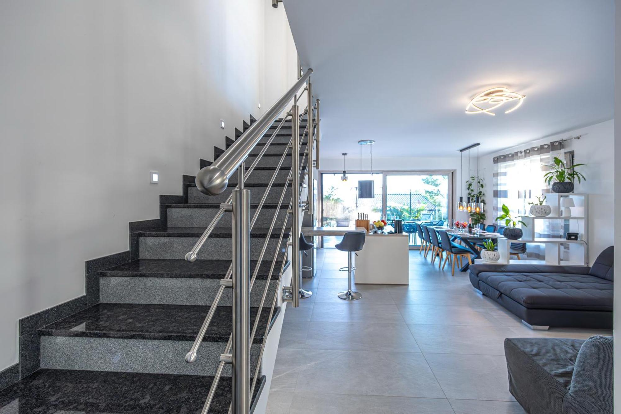 Luxury White Sails Villa *