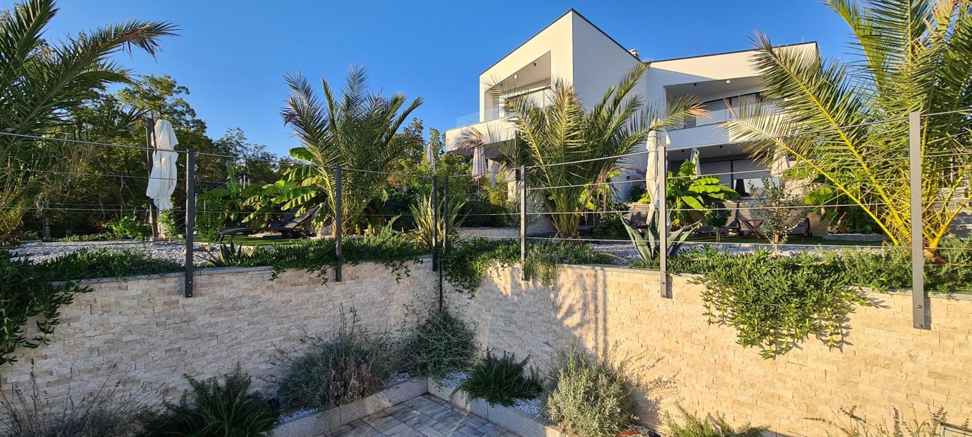 Villa Luxury White Sails